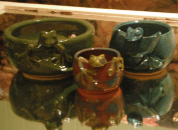 three-frog-bowls